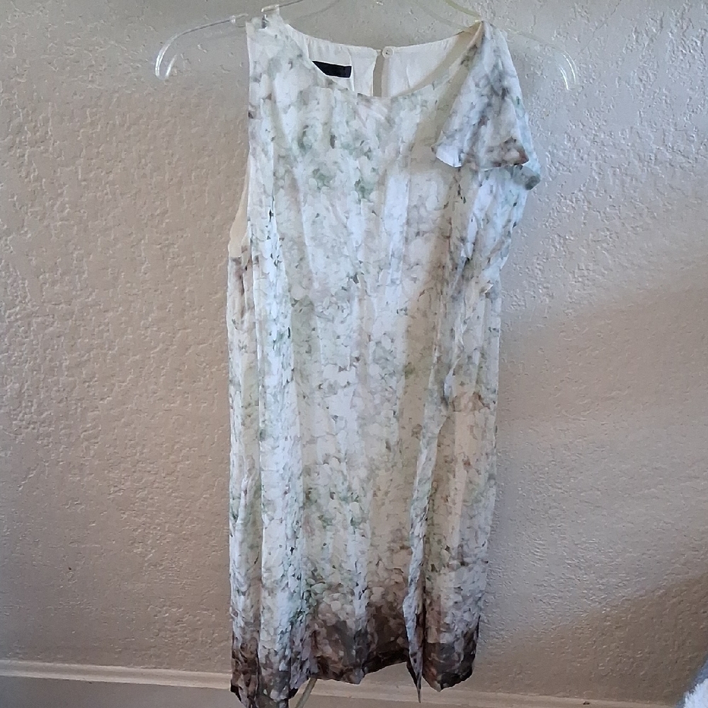 Les Copains White and Green Sleeveless Dress